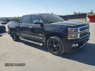 2014 Chevrolet Silverado 1500 High Country with VIN 3GCUKTEC7EG479732, listed as a Copart auction lot 55451835 with 151,882 mi miles and Clean Title. Bid and sale history available at DreamBid. Image 4.