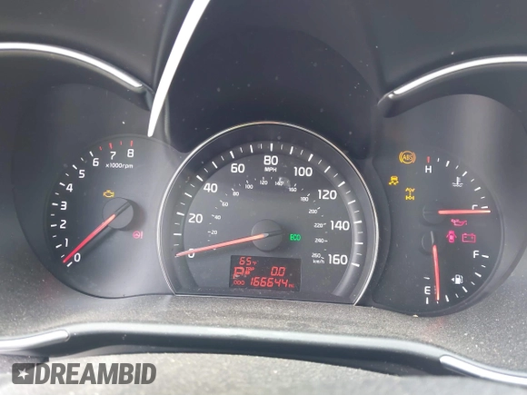 2014 Kia Sorento LX with VIN 5XYKTCA69EG496907, listed as a IAAI auction lot 41789120 with 166,644 mi miles and . Bid and sale history available at carsss.com. Image 7.