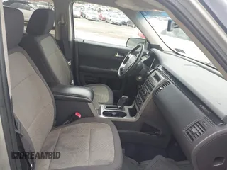 2009 Ford Flex SE with VIN 2FMDK51C09BA16935, listed as a IAAI auction lot 41966261 with 205,987 mi miles. Bid and sale history available at carsss.com. Image 5.