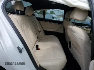 2020 BMW 5 Series 530i xDrive z VIN WBAJR7C03LCE58567, wystawiony jako Copart lot #52381325 z przebiegiem 27 309 mil mil oraz Szkoda całkowita • Salvage title. Historia ofert i sprzedaży dostępna na DreamBid. Obrazek 11.
