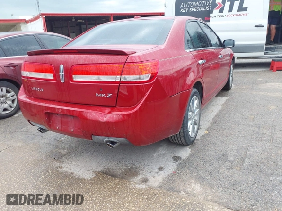 2010 Lincoln MKZ with VIN 3LNHL2GC9AR629825, listed as a IAAI auction lot 42185911 with 112,607 mi miles and . Bid and sale history available at carsss.com. Image 4.