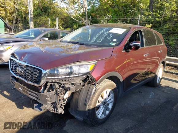 2019 Kia Sorento LX z VIN 5XYPG4A56KG481297, wystawiony jako IAAI lot #41994392 z przebiegiem 147 688 mil mil oraz . Historia ofert i sprzedaży dostępna na DreamBid. Obrazek 17.