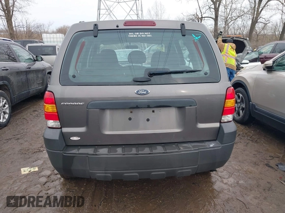 2006 Ford Escape XLS with VIN 1FMYU02Z26KA03834, listed as a IAAI auction lot 41447539 with 168,160 mi miles and . Bid and sale history available at DreamBid. Image 16.