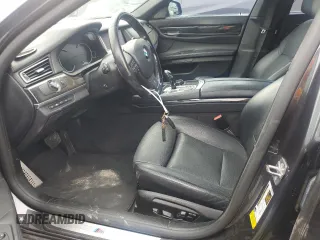2015 BMW 7 Series 750Li z VIN WBAYE8C51FD782155, wystawiony jako Copart lot #54796505 z przebiegiem 112 772 mil mil oraz Szkoda całkowita • Salvage title. Historia ofert i sprzedaży dostępna na DreamBid. Obrazek 7.