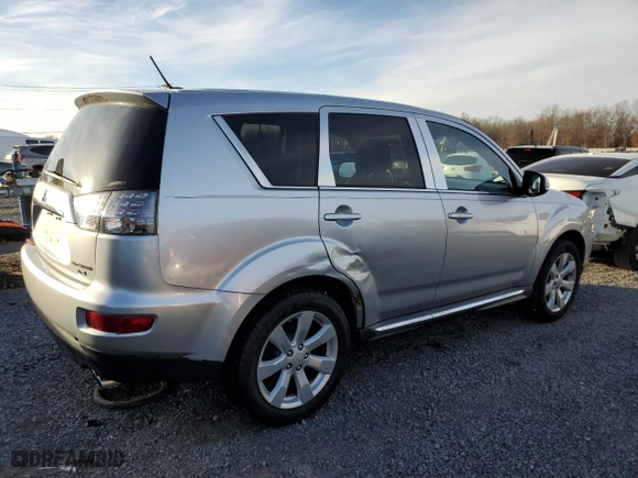 2010 Mitsubishi Outlander GT with VIN JA4JT5AX2AZ017197, listed as a Copart auction lot 82474664 with 116,954 mi miles and Clean Title. Bid and sale history available at carsss.com. Image 3.