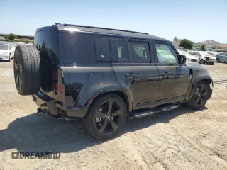 2024 Land Rover Defender X-Dynamic SE z VIN SALE27EU2R2317552, wystawiony jako Copart lot #57918485 z przebiegiem 19 517 mil mil oraz Szkoda całkowita • Salvage title. Historia ofert i sprzedaży dostępna na DreamBid. Obrazek 3.