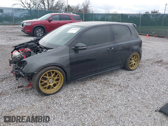 2010 Volkswagen GTI z VIN WVWEV7AJ9AW171447, wystawiony jako IAAI lot #41819084 z przebiegiem 142 270 mil mil oraz . Historia ofert i sprzedaży dostępna na DreamBid. Obrazek 2.