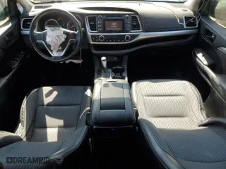 2015 Toyota Highlander LE with VIN 5TDBKRFH3FS102841, listed as a Copart auction lot 50806395 with 123,503 mi miles and Salvage Title. Bid and sale history available at carsss.com. Image 8.