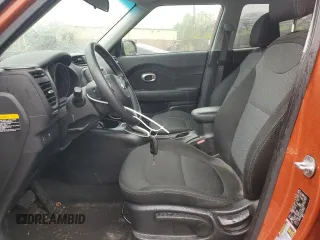 2018 Kia Soul + with VIN KNDJP3A50J7571363, listed as a Copart auction lot 55877035 with 30,987 mi miles and Salvage Title. Bid and sale history available at DreamBid. Image 7.