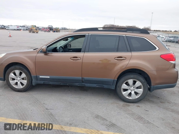 2011 Subaru Outback 2.5i Limited Pwr Moon with VIN 4S4BRBKC3B3418826, listed as a IAAI auction lot 41877354 with 110,372 mi miles. Bid and sale history available at carsss.com. Image 14.