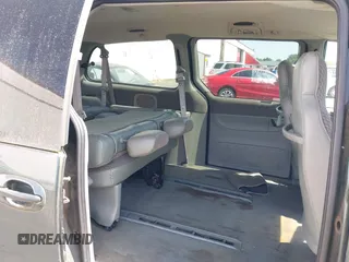 2000 Dodge Grand Caravan with VIN 1B4GT44L4YB583087, listed as a IAAI auction lot 42081647 with Not Provided miles and . Bid and sale history available at DreamBid. Image 8.