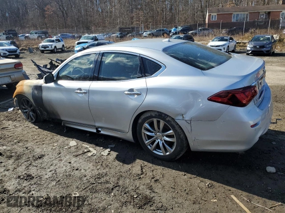 2015 Infiniti Q70 z VIN JN1BY1AR4FM560130, wystawiony jako Copart lot #46022855 z przebiegiem Nie podano mil oraz Szkoda całkowita • Salvage title. Historia ofert i sprzedaży dostępna na DreamBid. Obrazek 2.