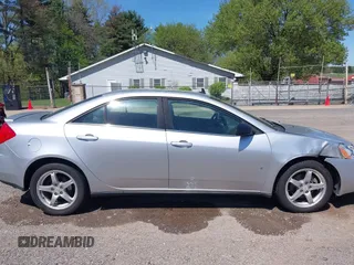 2009 Pontiac G6 1SA z VIN 1G2ZG57N694226751, wystawiony jako IAAI lot #42140636 z przebiegiem 144 890 mil mil oraz . Historia ofert i sprzedaży dostępna na DreamBid. Obrazek 13.