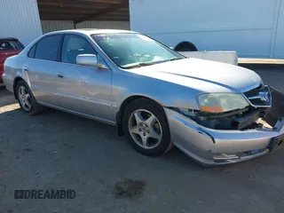 2002 Acura TL w/Navigation with VIN 19UUA56782A040650, listed as a IAAI auction lot 41681496 with 188,433 mi miles. Bid and sale history available at carsss.com. Image 1.
