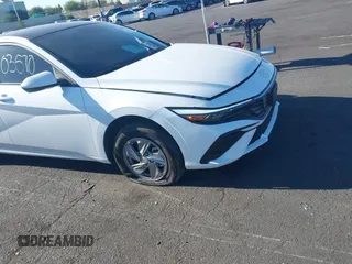 2024 Hyundai Elantra SE with VIN KMHLL4DG8RU816118, listed as a IAAI auction lot 42503570 with 18,730 mi miles and . Bid and sale history available at DreamBid. Image 17.