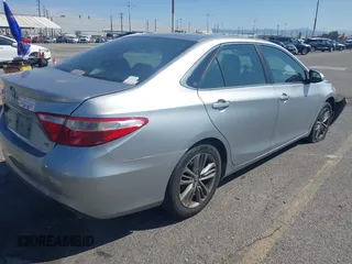 2015 Toyota Camry XLE z VIN 4T1BF1FK1FU040493, wystawiony jako IAAI lot #41767343 z przebiegiem 170 232 mil mil oraz . Historia ofert i sprzedaży dostępna na DreamBid. Obrazek 4.