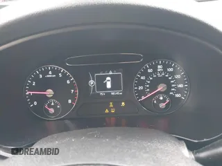 2017 Kia Sorento LX с VIN 5XYPGDA58HG335914, выставлен на аукционе IAAI как лот 42230037 с пробегом 98 202 миль миль и . История ставок и продаж доступна на DreamBid. Изображение 7.