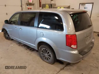 2018 Dodge Grand Caravan SXT z VIN 2C4RDGCG9JR137703, wystawiony jako IAAI lot #41512024 z przebiegiem 113 860 mil mil oraz . Historia ofert i sprzedaży dostępna na DreamBid. Obrazek 3.