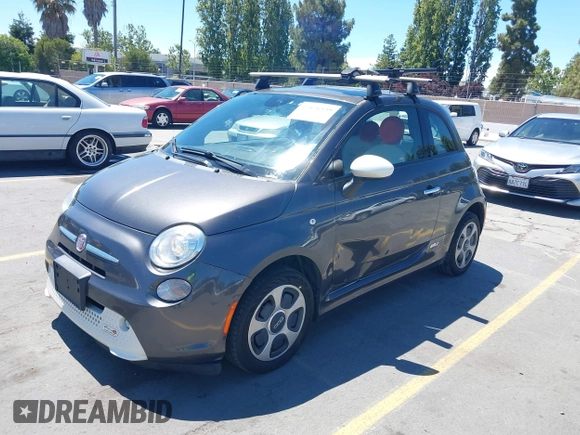2015 FIAT 500e z VIN 3C3CFFGE0FT527231, wystawiony jako IAAI lot #42826539 z przebiegiem 102 170 mil mil oraz . Historia ofert i sprzedaży dostępna na DreamBid. Obrazek 2.