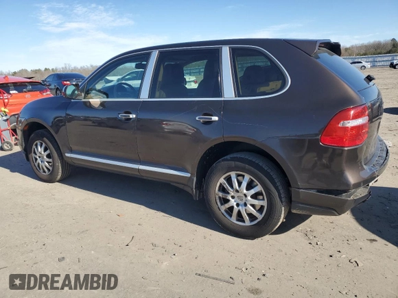 2010 Porsche Cayenne z VIN WP1AA2AP9ALA08492, wystawiony jako Copart lot #44543155 z przebiegiem 144 106 mil mil oraz Szkody całkowita. Historia ofert i sprzedaży dostępna na DreamBid. Obrazek 2.