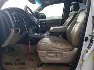 2010 Toyota Sequoia Platinum with VIN 5TDYY5G16AS024471, listed as a Copart auction lot 86892494 with 261,073 mi miles and Clean Title. Bid and sale history available at carsss.com. Image 7.
