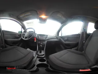 2020 Chevrolet Trax LS with VIN 3GNCJKSB8LL125797, listed as a IAAI auction lot 42302904 with 35,103 mi miles and . Bid and sale history available at DreamBid. Image 18.