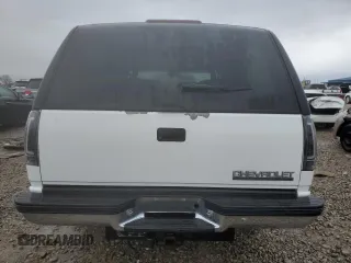 1998 Chevrolet Suburban with VIN 1GNGK26J4WJ325958, listed as a Copart auction lot 43348505 with 154,638 mi miles and Salvage Title. Bid and sale history available at carsss.com. Image 6.