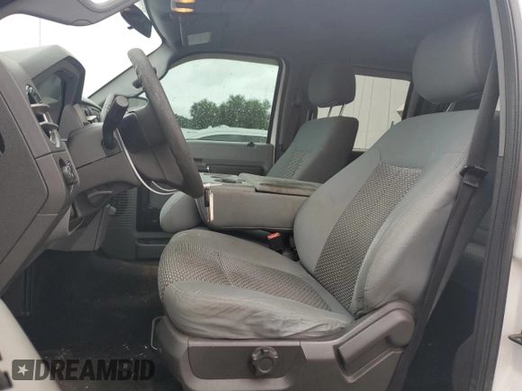 2016 Ford F-250 XL z VIN 1FT7W2A61GEC04430, wystawiony jako Copart lot #52383415 z przebiegiem 136 451 mil mil oraz Szkoda całkowita • Salvage title. Historia ofert i sprzedaży dostępna na DreamBid. Obrazek 7.