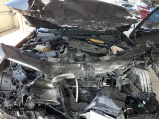 2019 Alfa Romeo Giulia z VIN ZARFAMAN6K7603897, wystawiony jako Copart lot #51899605 z przebiegiem Nie podano mil oraz Nie do naprawy • Non repairable. Historia ofert i sprzedaży dostępna na DreamBid. Obrazek 11.