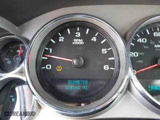 2008 Chevrolet Silverado 1500 LTZ with VIN 3GCEC13J18G212369, listed as a IAAI auction lot 41887947 with 318,161 mi miles. Bid and sale history available at carsss.com. Image 7.