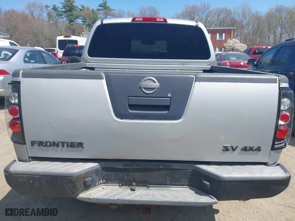 2011 Nissan Frontier PRO-4X with VIN 1N6AD0EVXBC407089, listed as a IAAI auction lot 42113537 with 124,853 mi miles. Bid and sale history available at carsss.com. Image 16.