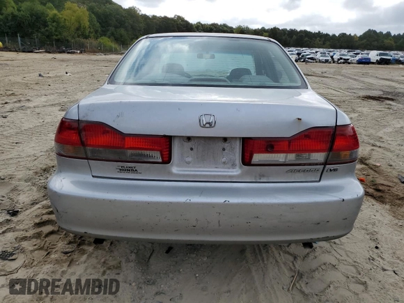 2001 Honda Accord LX with VIN 1HGCG16401A073312, listed as a Copart auction lot 71996444 with 232,315 mi miles and Salvage title. Bid and sale history available at DreamBid. Image 6.