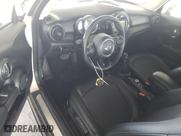 2017 MINI Hardtop Cooper with VIN WMWXP5C34H2G60846, listed as a Copart auction lot 56075995 with 94,643 mi miles and Clean Title. Bid and sale history available at DreamBid. Image 8.