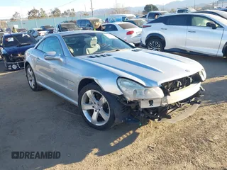 2012 Mercedes-Benz SL 550 z VIN WDBSK7BA1CF169123, wystawiony jako IAAI lot #41636596 z przebiegiem 137 329 mil mil oraz . Historia ofert i sprzedaży dostępna na DreamBid. Obrazek 1.