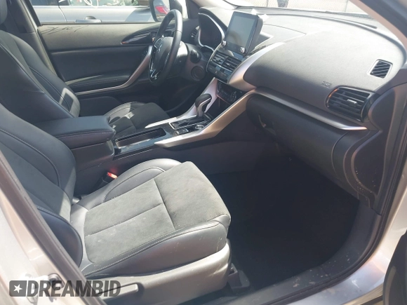 2024 Mitsubishi Eclipse Cross SE с VIN JA4ATWAA1RZ059079, выставлен на аукционе IAAI как лот 42732351 с пробегом 37 471 миль миль и . История ставок и продаж доступна на DreamBid. Изображение 5.