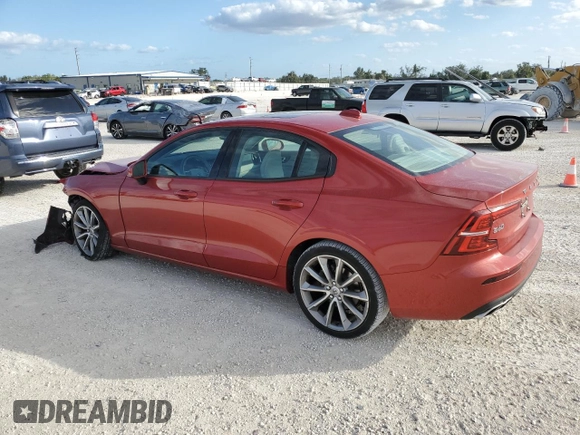 2021 Volvo S60 Momentum with VIN 7JR102FK0MG093125, listed as a Copart auction lot 73811103 with 0 mi miles. Bid and sale history available at carsss.com. Image 2.