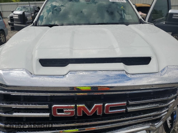 2022 GMC Sierra 3500HD SLT z VIN 1GT49UEY3NF180060, wystawiony jako Copart lot #65376524 z przebiegiem 79 395 mil mil oraz Tytuł czysty. Historia ofert i sprzedaży dostępna na DreamBid. Obrazek 12.