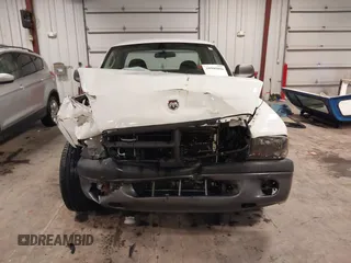 2002 Dodge Dakota SLT with VIN 1B7GL42X32S632375, listed as a IAAI auction lot 39909886 with 181,521 mi miles. Bid and sale history available at carsss.com. Image 13.