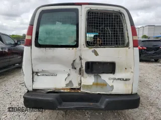 2004 Chevrolet Express Cargo with VIN 1GCGG25U841188896, listed as a Copart auction lot 59914195 with 331,537 mi miles and Salvage title. Bid and sale history available at DreamBid. Image 6.