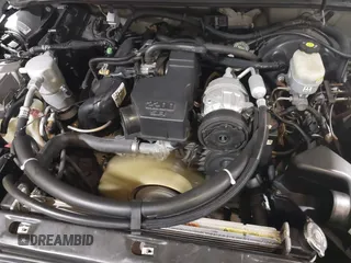 2002 GMC Sonoma SL with VIN 1GTCS145328187323, listed as a IAAI auction lot 41486479 with 85,993 mi miles. Bid and sale history available at carsss.com. Image 10.