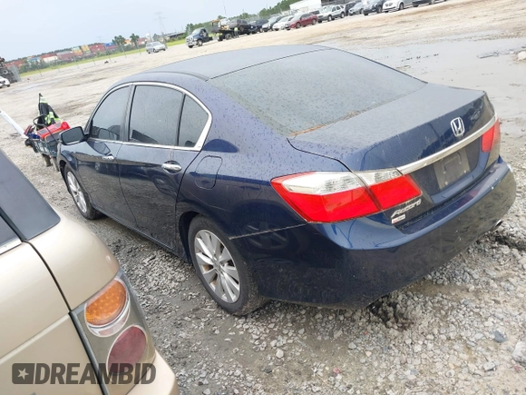 2013 Honda Accord EX z VIN 1HGCR2F71DA235754, wystawiony jako IAAI lot #42415716 z przebiegiem 157 642 mil mil oraz . Historia ofert i sprzedaży dostępna na DreamBid. Obrazek 3.