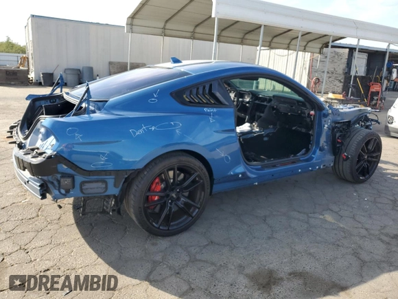 2021 Ford Mustang Shelby GT500 with VIN 1FA6P8SJ4M5501255, listed as a Copart auction lot 75242444 with 6,014 mi miles and Salvage title. Bid and sale history available at DreamBid. Image 3.