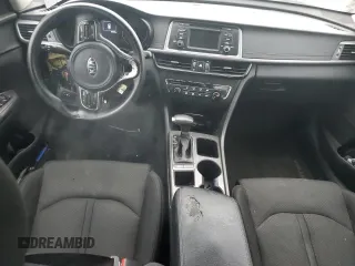 2017 Kia Optima LX z VIN 5XXGT4L3XHG122359, wystawiony jako Copart lot #43523765 z przebiegiem 137 668 mil mil oraz Szkoda całkowita • Salvage title. Historia ofert i sprzedaży dostępna na DreamBid. Obrazek 8.