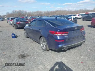 2020 Kia Optima LX with VIN 5XXGT4L37LG403219, listed as a IAAI auction lot 41689168 with 73,785 mi miles. Bid and sale history available at carsss.com. Image 3.