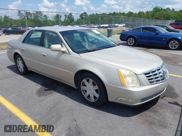 2008 Cadillac DTS 1SC with VIN 1G6KD57Y38U100381, listed as a IAAI auction lot 42173059 with 146,669 mi miles and . Bid and sale history available at carsss.com. Image 1.