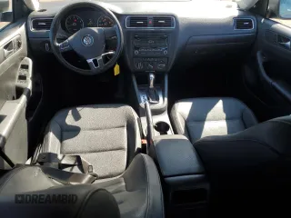 2012 Volkswagen Jetta SE z VIN 3VWDP7AJ3CM342196, wystawiony jako Copart lot #51367225 z przebiegiem 183 422 mil mil oraz Szkoda całkowita • Salvage title. Historia ofert i sprzedaży dostępna na DreamBid. Obrazek 8.