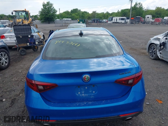 2021 Alfa Romeo Giulia with VIN ZARFAMAN4M7641924, listed as a IAAI auction lot 42233111 with 45,260 mi miles and . Bid and sale history available at DreamBid. Image 16.