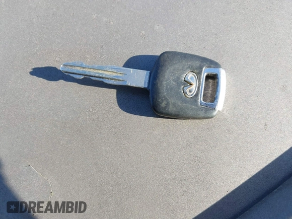 1997 Infiniti QX4 z VIN JNRAR05Y3VW000457, wystawiony jako IAAI lot #41714875 z przebiegiem 302 199 mil mil oraz . Historia ofert i sprzedaży dostępna na DreamBid. Obrazek 11.