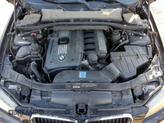 2009 BMW 3 Series 328i z VIN WBAPH57519NL78699, wystawiony jako Copart lot #48189495 z przebiegiem 120 997 mil mil oraz Szkoda całkowita • Salvage title. Historia ofert i sprzedaży dostępna na DreamBid. Obrazek 11.