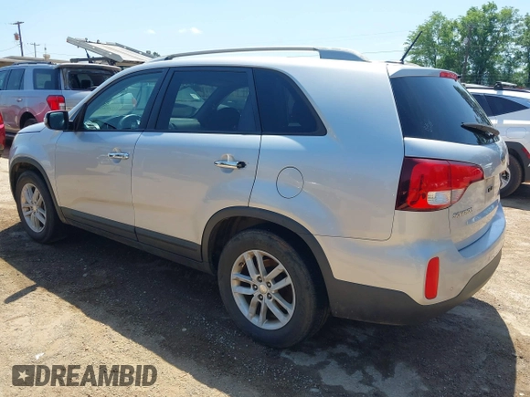 2014 Kia Sorento LX with VIN 5XYKTCA61EG496867, listed as a IAAI auction lot 41929686 with 202,460 mi miles. Bid and sale history available at carsss.com. Image 3.